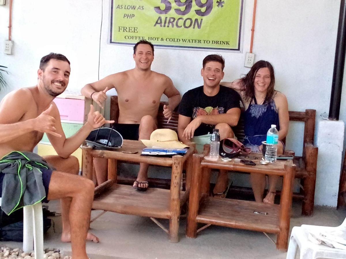Cheri Backpackers Hostel Moalboal Luaran gambar