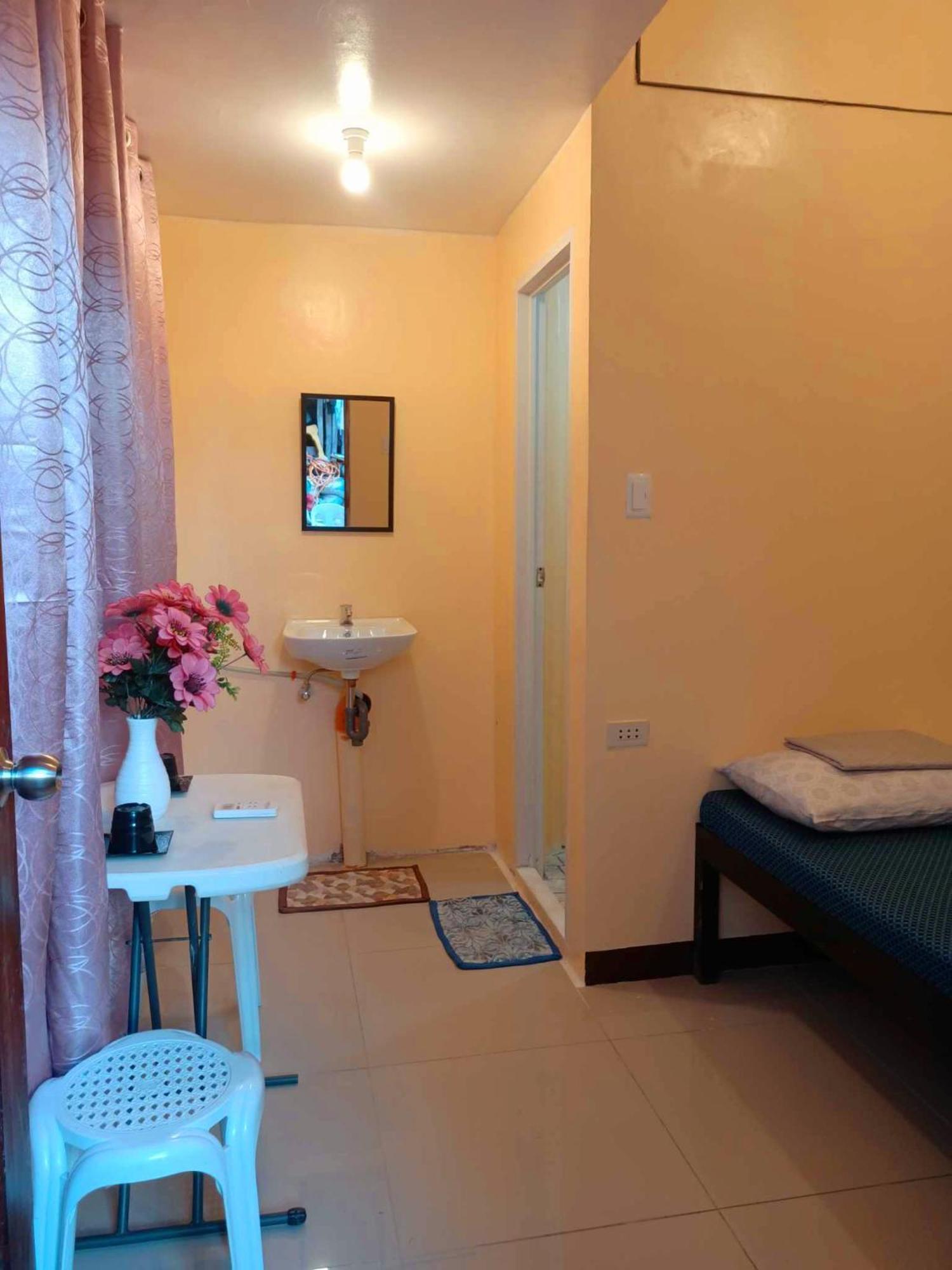 Cheri Backpackers Hostel Moalboal Luaran gambar